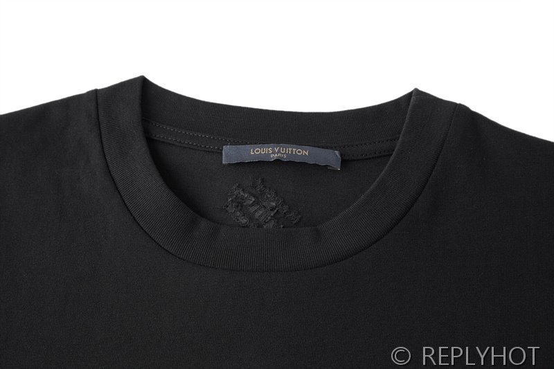 루이비통 lv자수 반팔 2COLOR(남여공용) [매장가 170만원대]