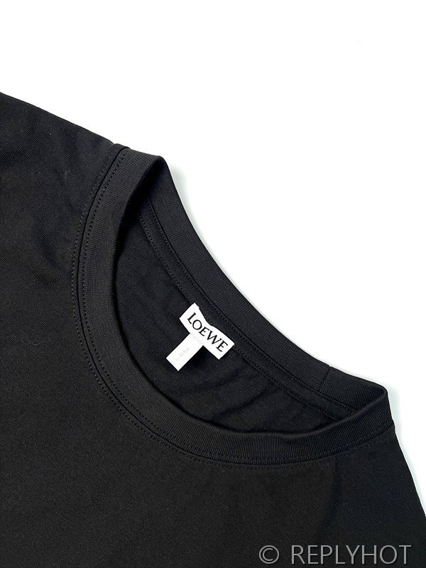 로에베×수나 조인트 뿔닭 반팔(남여공용) [매장가 150만원대]