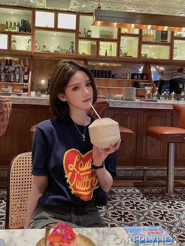 루이비통 조인트 러브 니트 반팔(남여공용) [매장가 만원대]