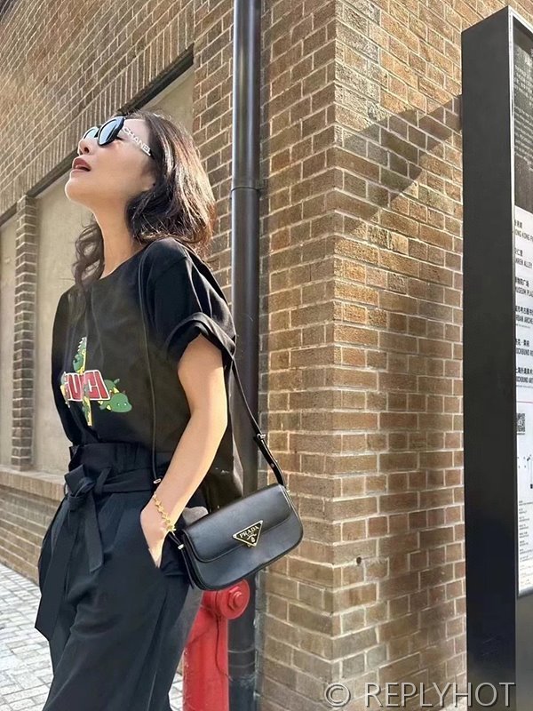 구찌 Dragon 프린트 반팔 (남여공용) [매장가 180만원대]