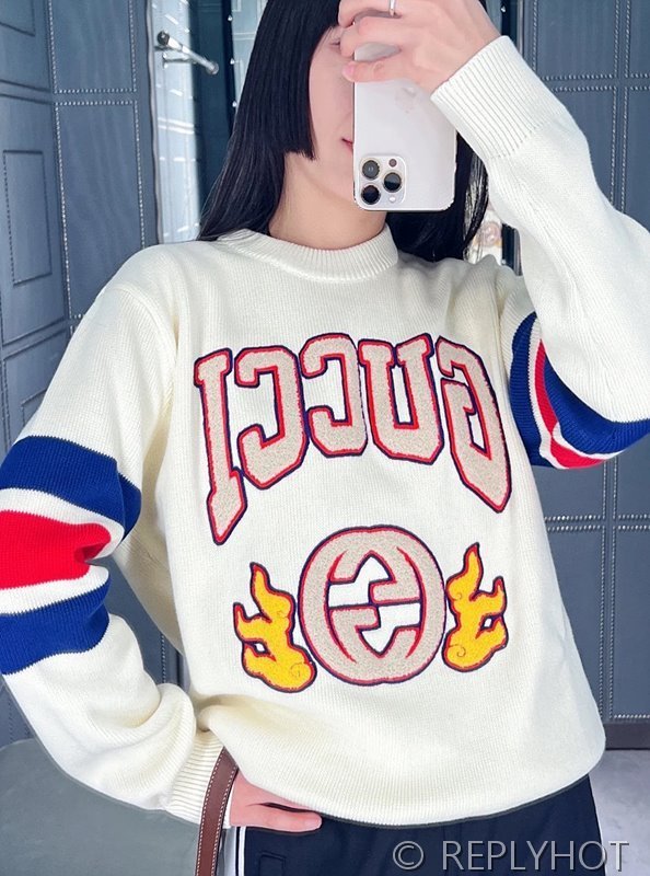 구찌 더블G 날개 자수 용 무늬 스웨트 (남여공용) [매장가 330만원대]