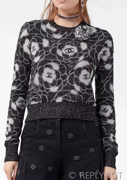 샤넬 로고 꽃장식 니트 [매장가 680만원대]