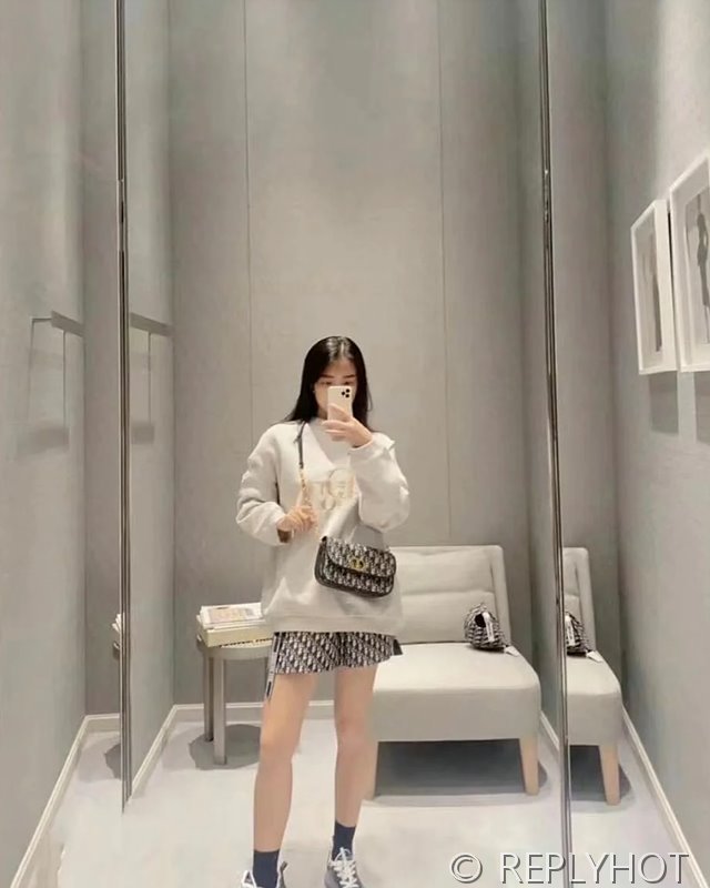 디올 Dior By Erl 맨투맨 헤더 그레이 [매장가 130만원대]