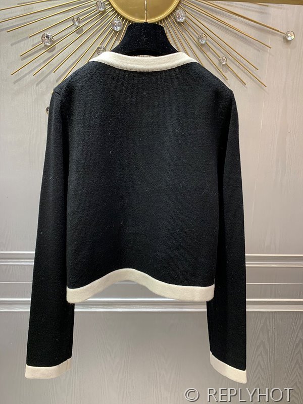 샤넬 캐시미어 가디건 [매장가 650만원대]