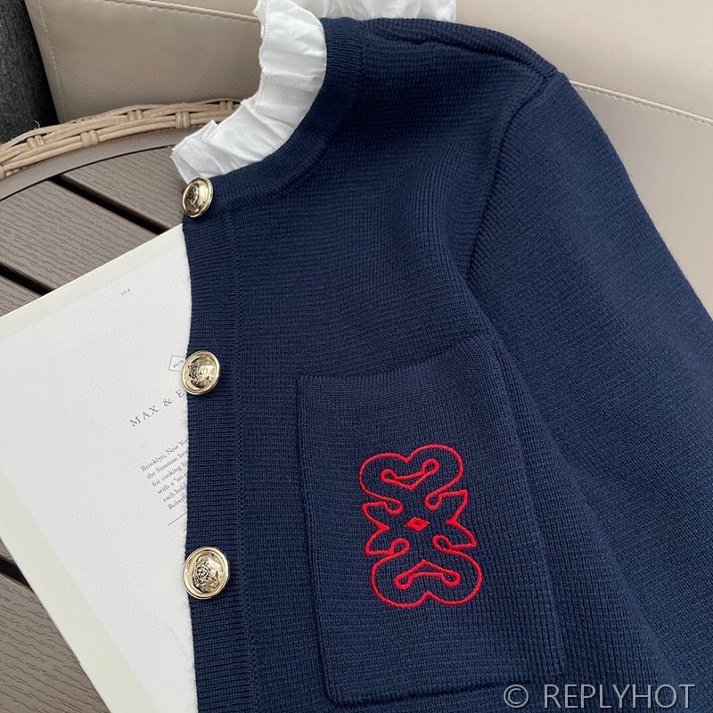 산드로 레이스 칼라 더블 S 로고 울 니트 가디건 [매장가 350만원대]