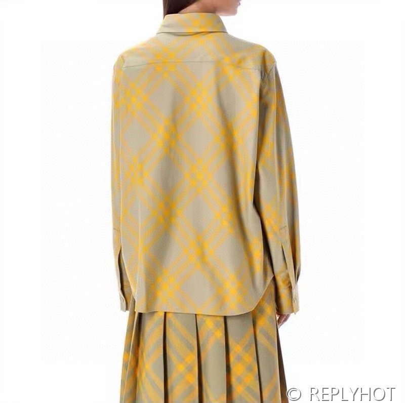 버버리 체크 셔츠[매장가 260만원대]