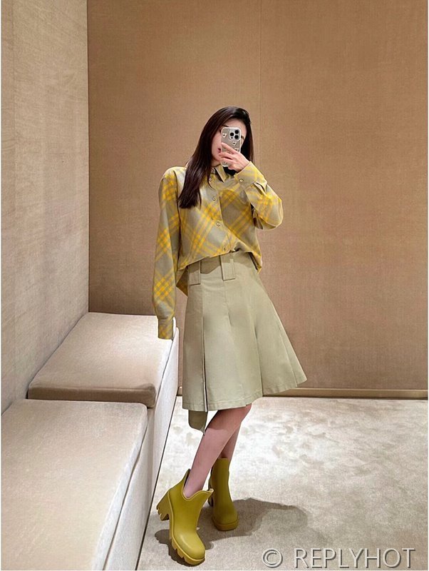 버버리 체크 셔츠[매장가 260만원대]