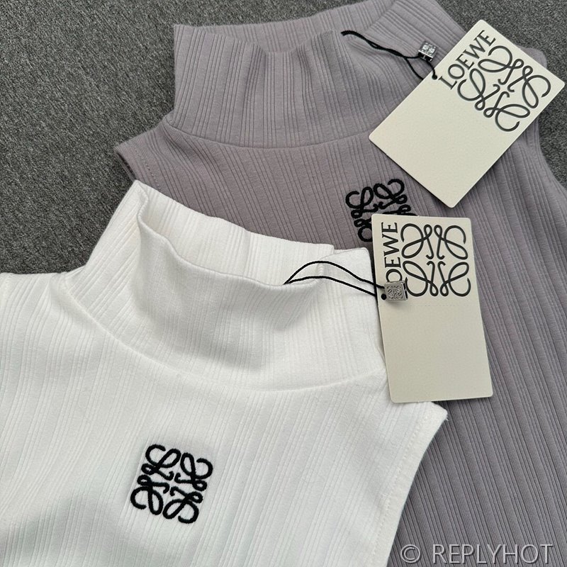 로에베 로고 자수 스탠드 칼라 슬림 조끼 2COLOR [매장가 140만원대]