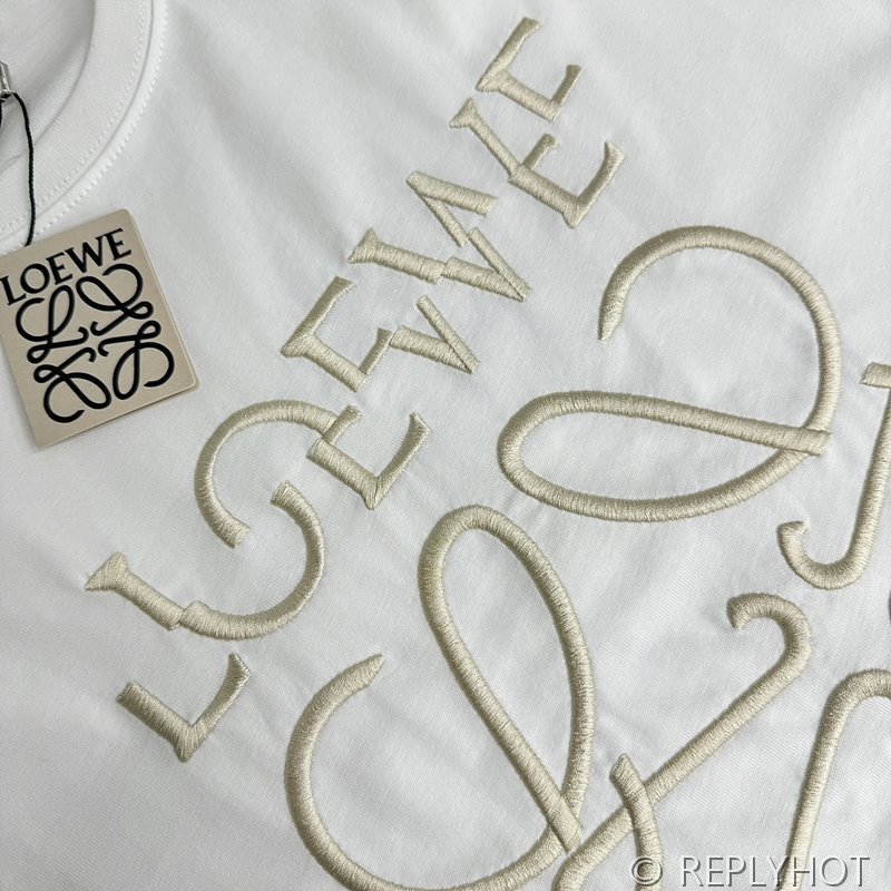 로에베 자수 반팔(남여공용) [매장가 160만원대]