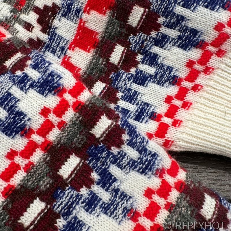 로로피아나 한정판 페어아일 컬러풀 패턴 자카드 스웨터[매장가 290만원대]