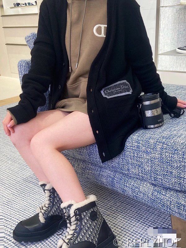 디올 모노그램 자수 캐시미어 가디건(남여공용) 2COLOR