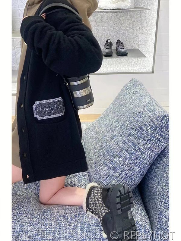 디올 모노그램 자수 캐시미어 가디건(남여공용) 2COLOR