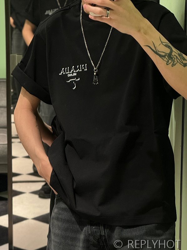 프라다 입체 프린트 반팔(남여공용) 2COLOR