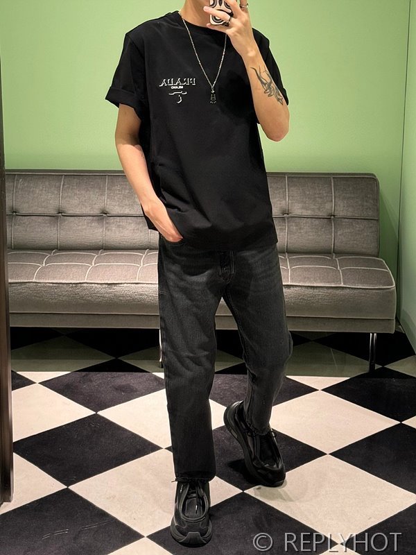 프라다 입체 프린트 반팔(남여공용) 2COLOR