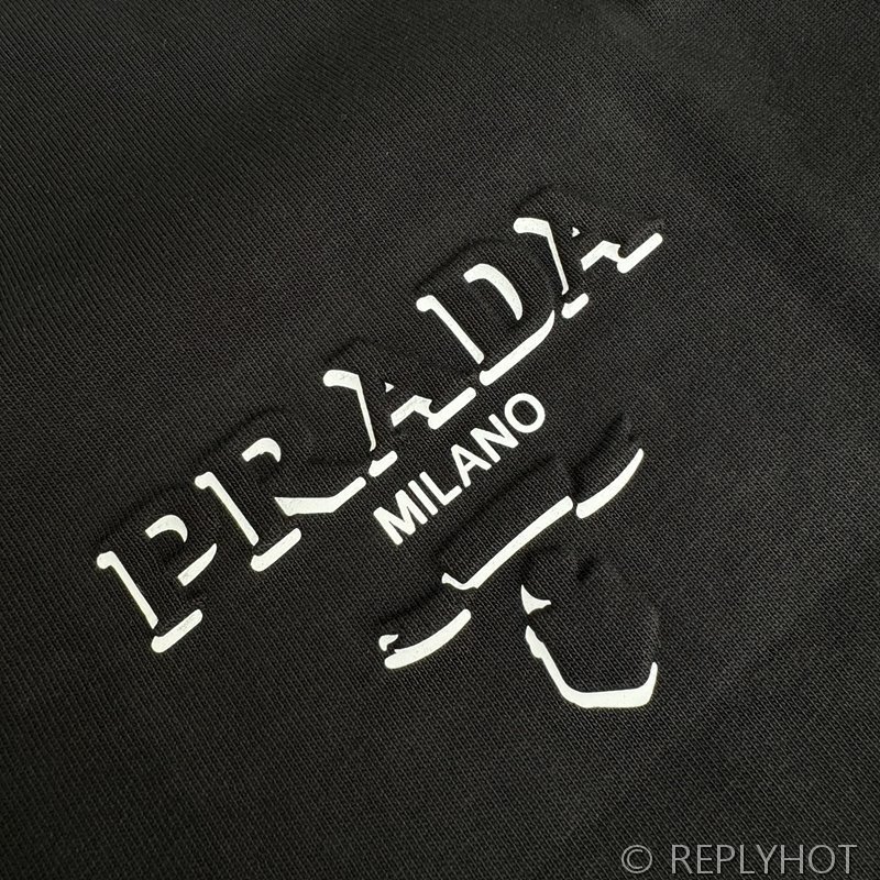 프라다 입체 프린트 반팔(남여공용) 2COLOR