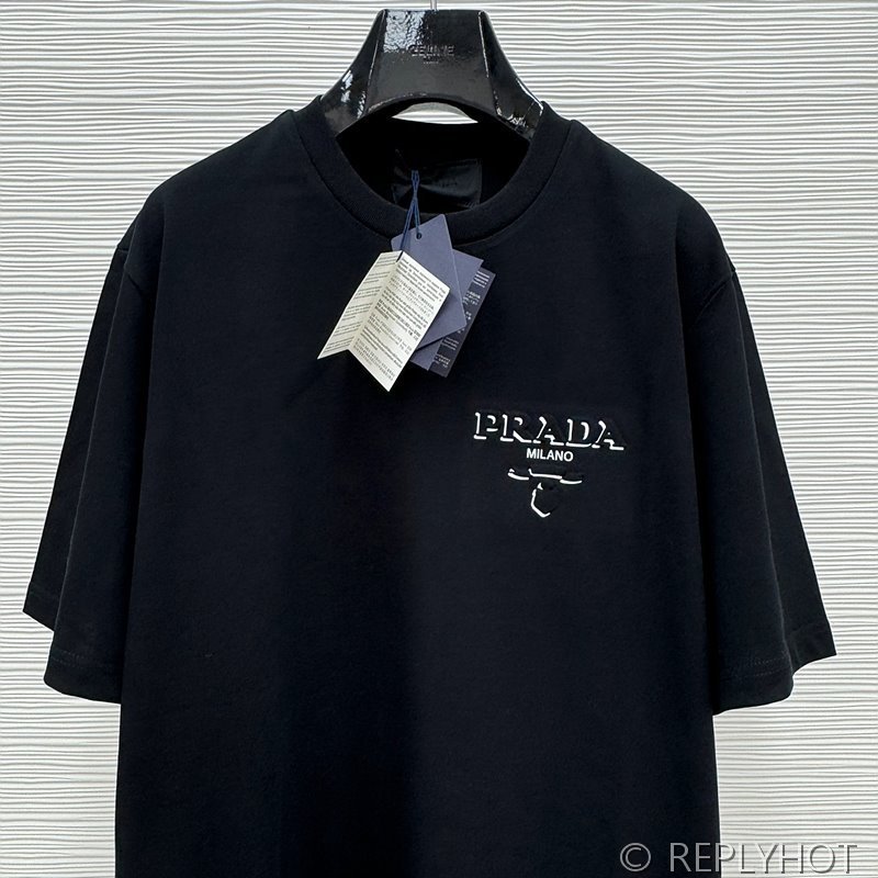 프라다 입체 프린트 반팔(남여공용) 2COLOR