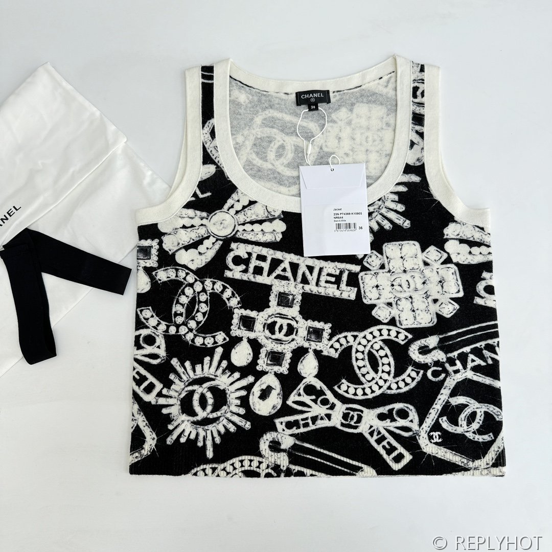 샤넬 그래피티 엘리먼트 캐시미어 베스트