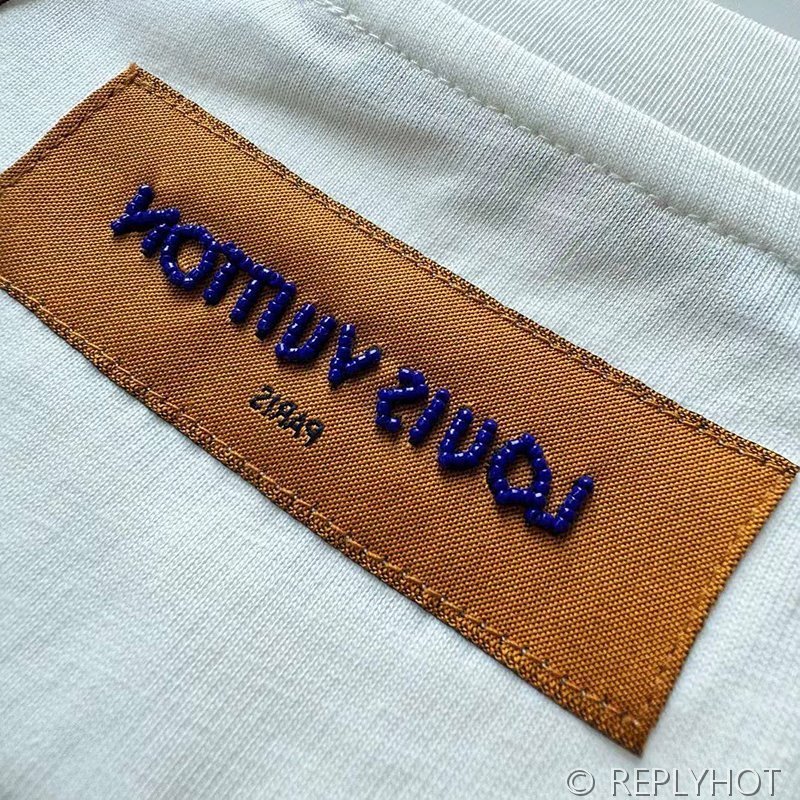 루이비통 프린트 비즈 반팔