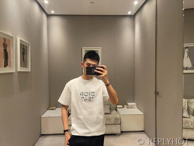 디올 Dior1947 한정판 반팔(남여공용) 2COLOR