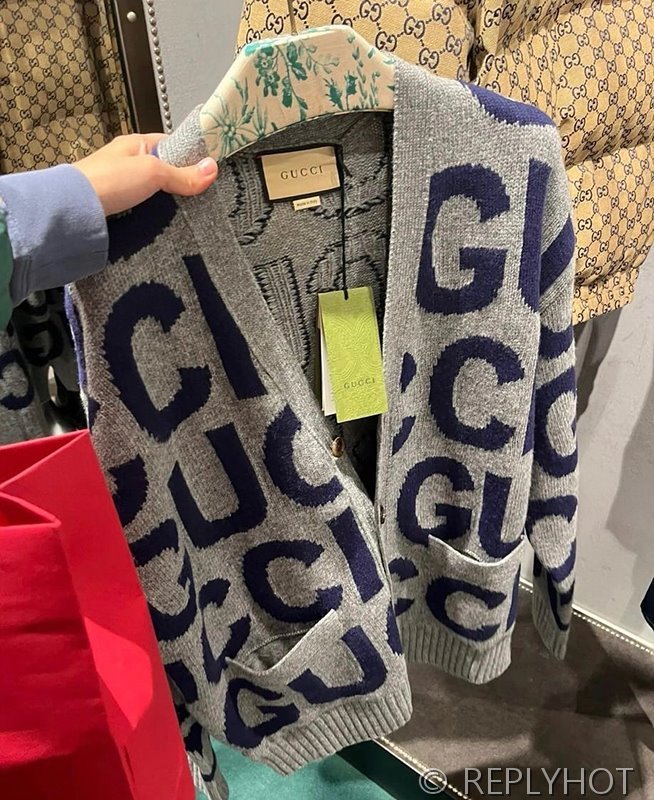 구찌 레터링 울 가디건(남여공용)