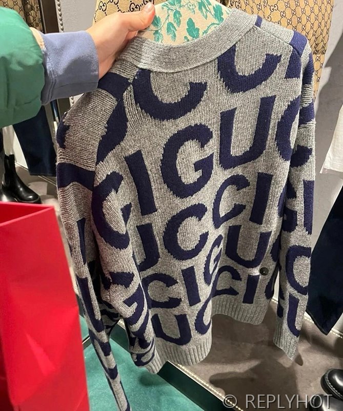 구찌 레터링 울 가디건(남여공용)