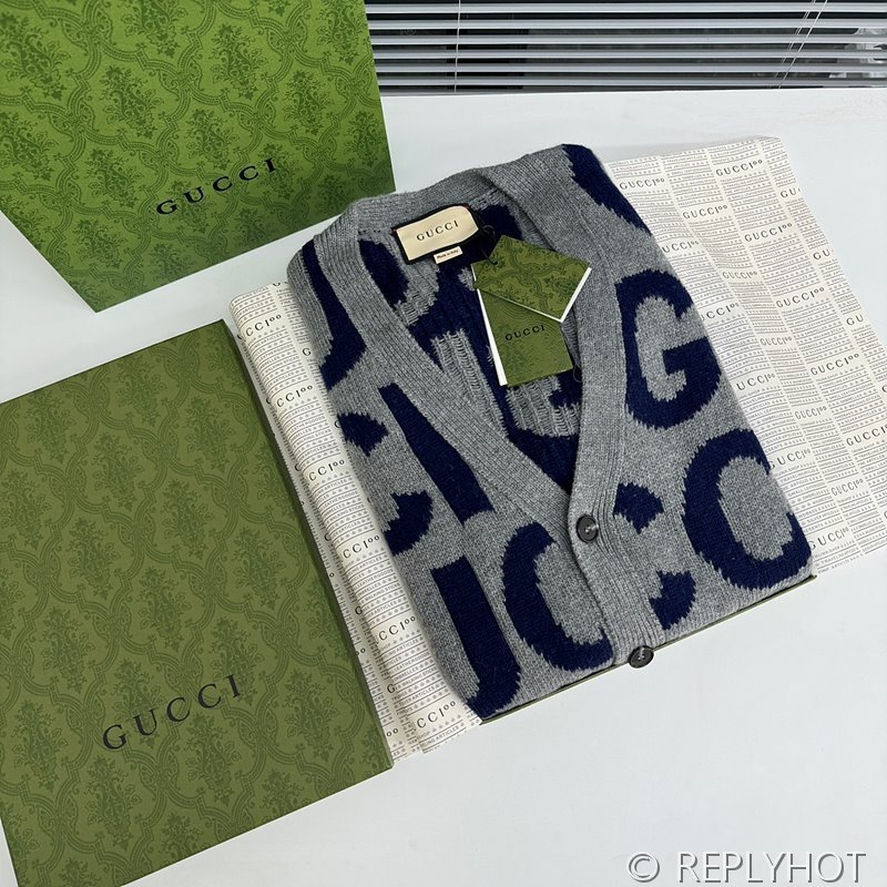 구찌 레터링 울 가디건(남여공용)