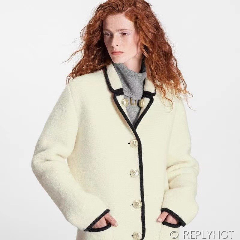 루이비통 펄리 버튼 박스 니트 재킷[매장가 590만원대]