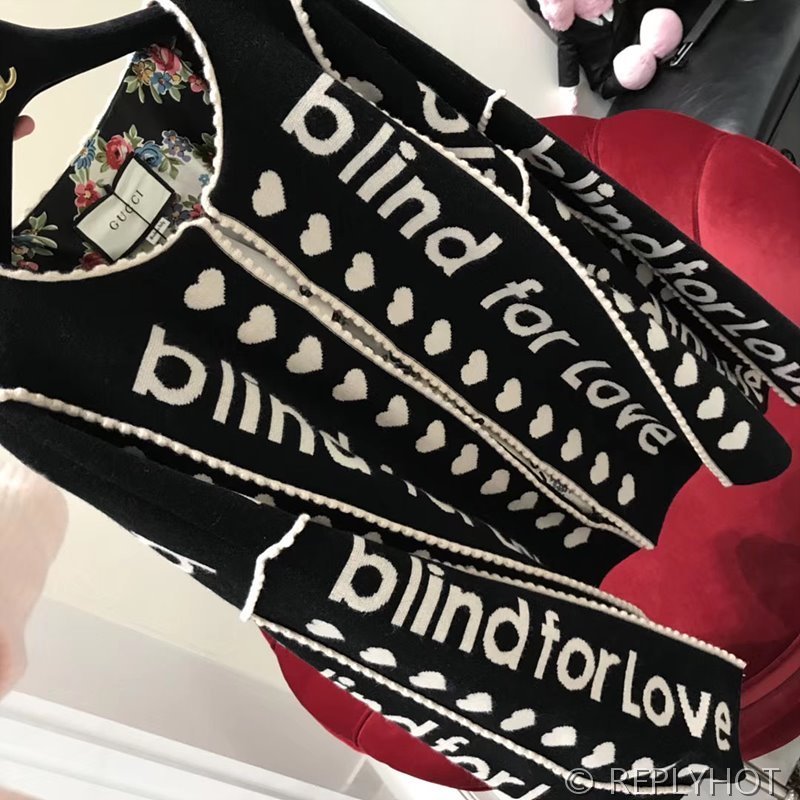 구찌 캐주얼스타일 울과 캐시미어 혼방 자카드 재킷 인 화이트[매장가 750만원대]