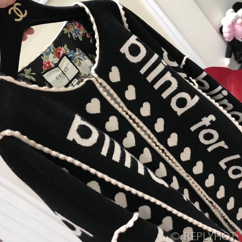 구찌 캐주얼스타일 울과 캐시미어 혼방 자카드 재킷 인 화이트[매장가 750만원대]