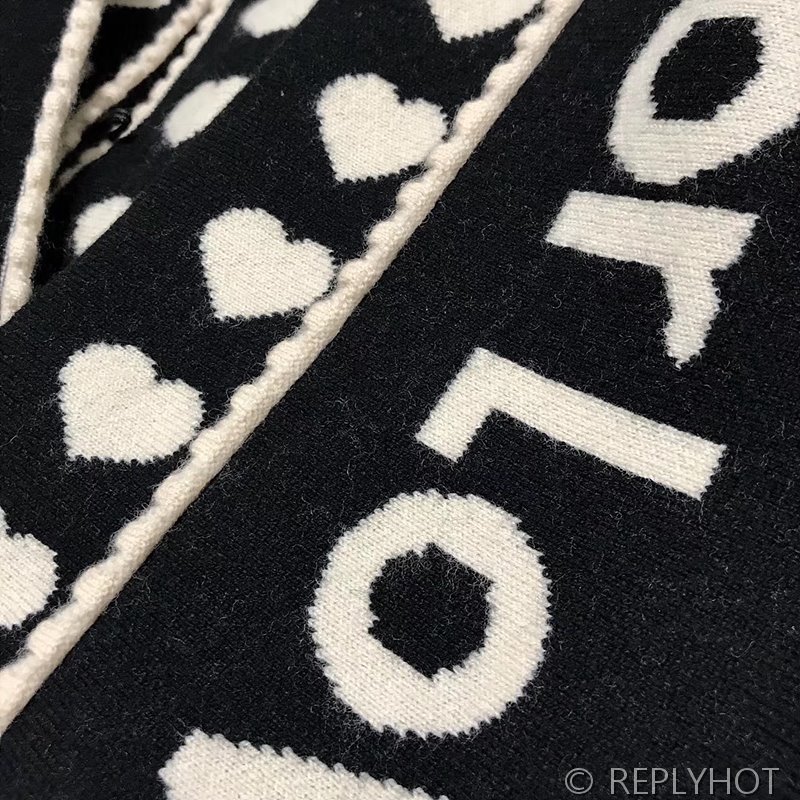 구찌 캐주얼스타일 울과 캐시미어 혼방 자카드 재킷 인 화이트[매장가 750만원대]