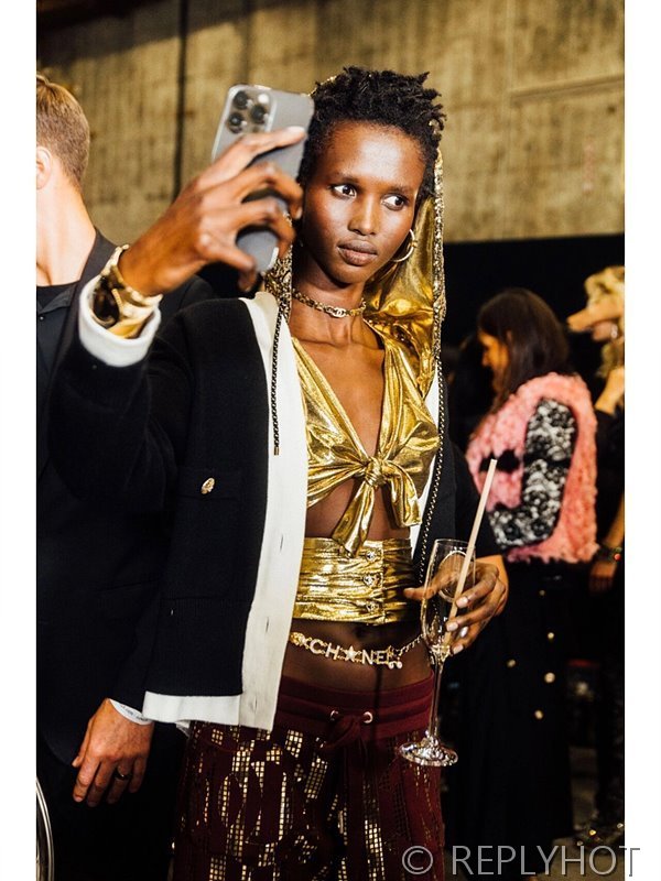 샤넬 레디 투 웨어 가디건[매장가 880만원대]