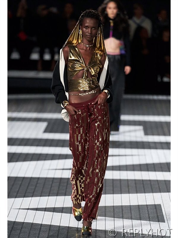 샤넬 레디 투 웨어 가디건[매장가 880만원대]