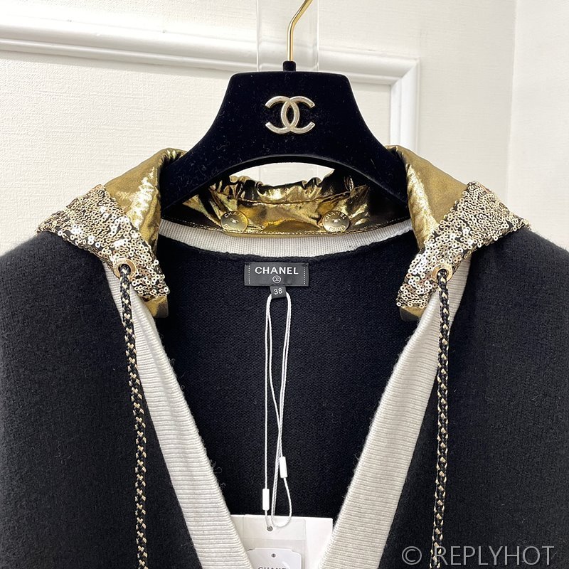 샤넬 레디 투 웨어 가디건[매장가 880만원대]