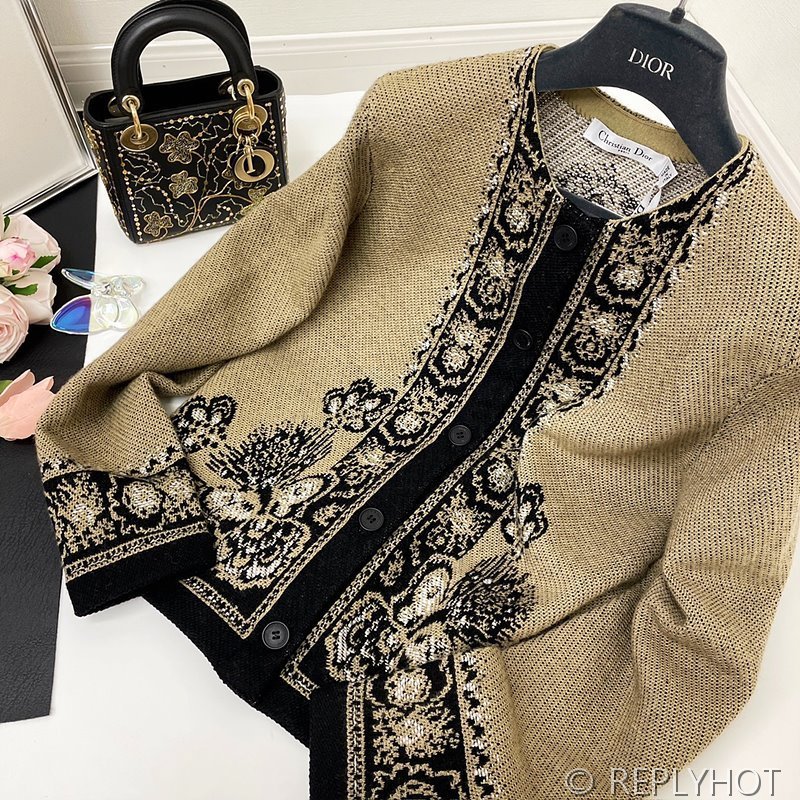 디올 크리스찬디올 가디건 [매장가 500만원대]