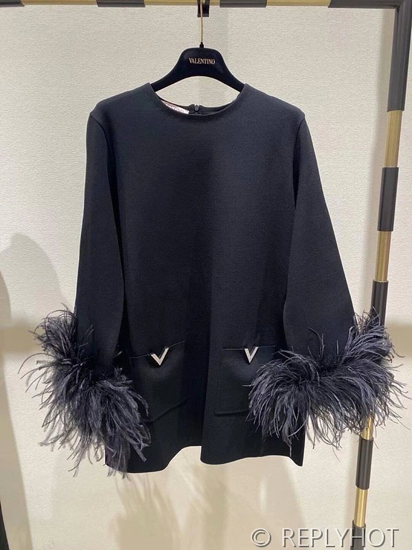 발렌티노 깃털 장식 스트레치 비스코스 점퍼[매장가 440만원대]