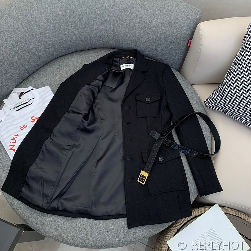 생로랑 울 저지 소재의 SAHARIENNE 재킷(벨트포함)[매장가 440만원대]