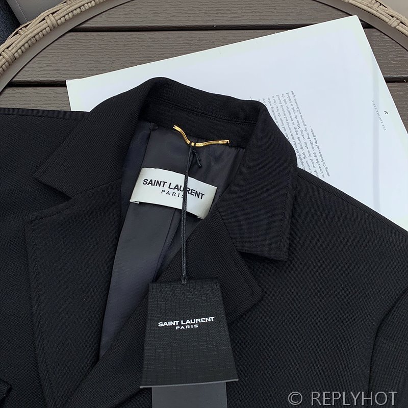 생로랑 울 저지 소재의 SAHARIENNE 재킷(벨트포함)[매장가 440만원대]