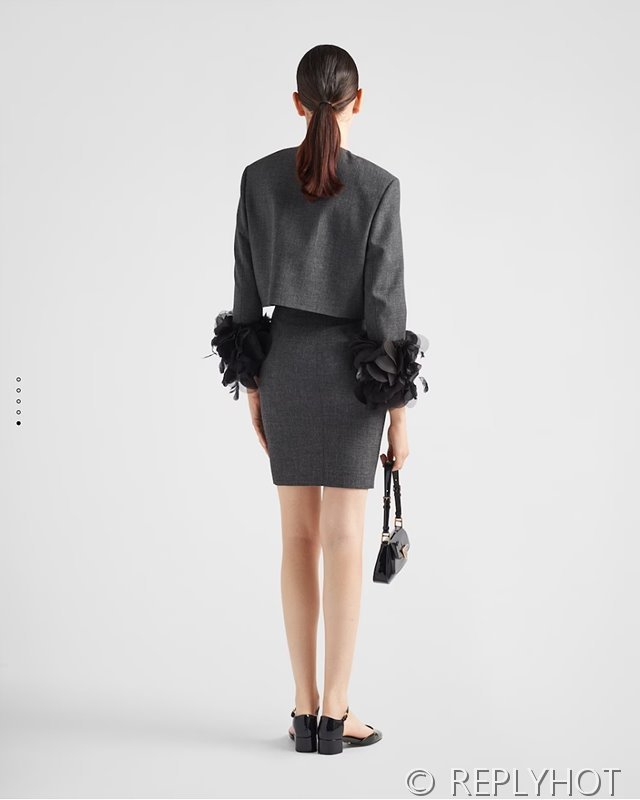 프라다 깃털 장식 싱글브레스트 울 재킷 [매장가 820만원대]