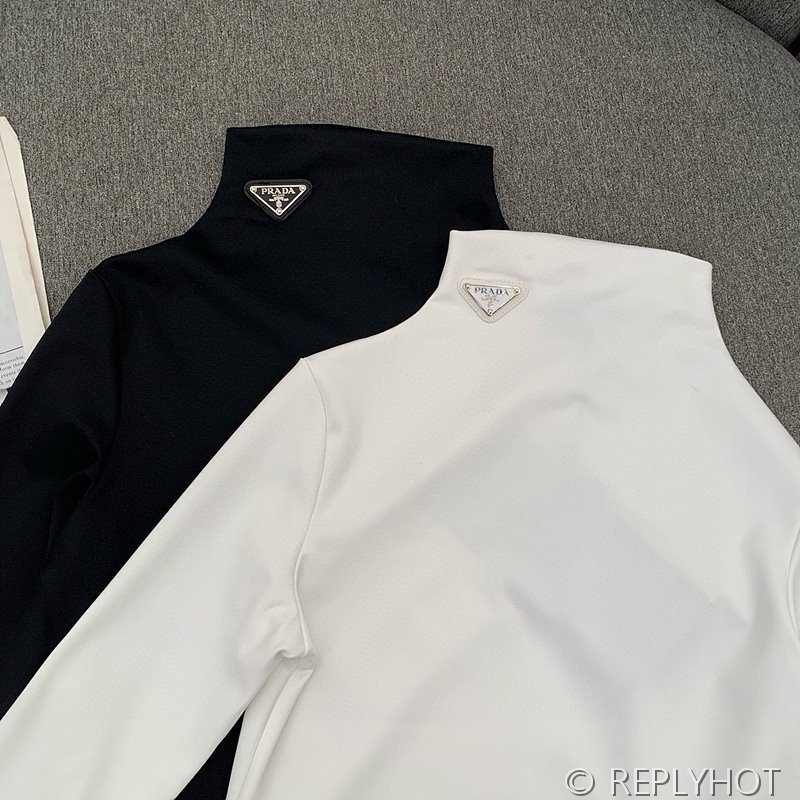 프라다 폴라티 2컬러 [매장가 220만원대]