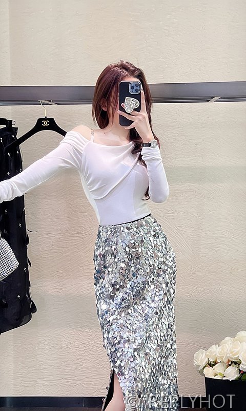 생로랑 갤럭시 스커트 [매장가 360만원대]