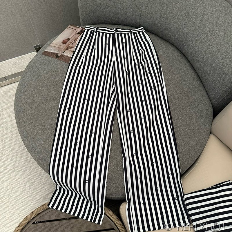 샤넬 코코비치 컬렉션 CC로고 스트라이프 팬츠 2color [매장가 500만원대]