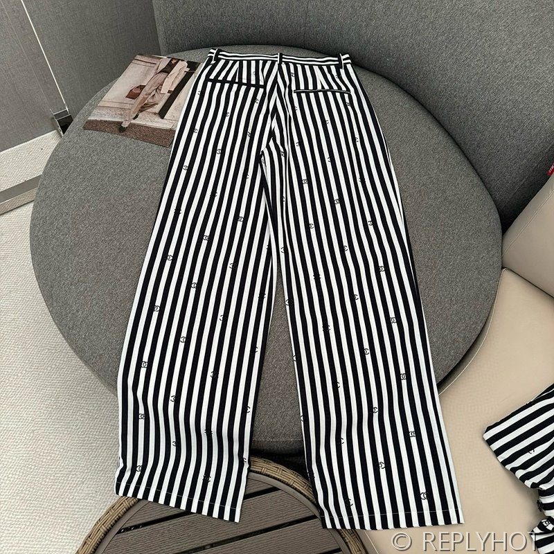 샤넬 코코비치 컬렉션 CC로고 스트라이프 팬츠 2color [매장가 500만원대]