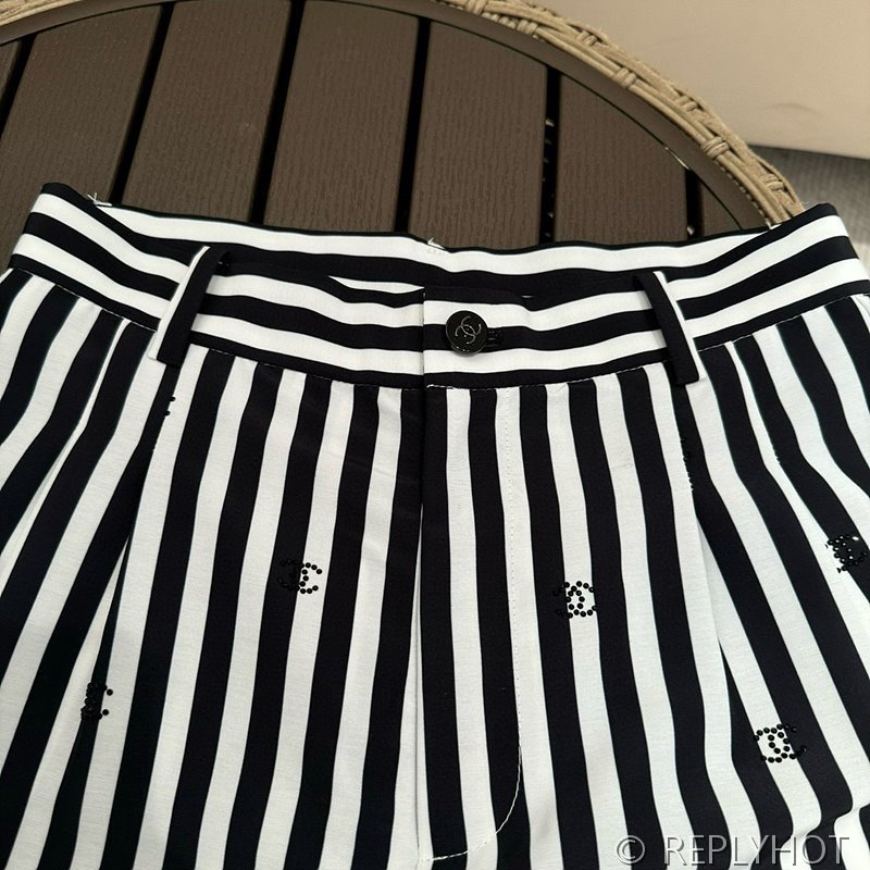 샤넬 코코비치 컬렉션 CC로고 스트라이프 팬츠 2color [매장가 500만원대]