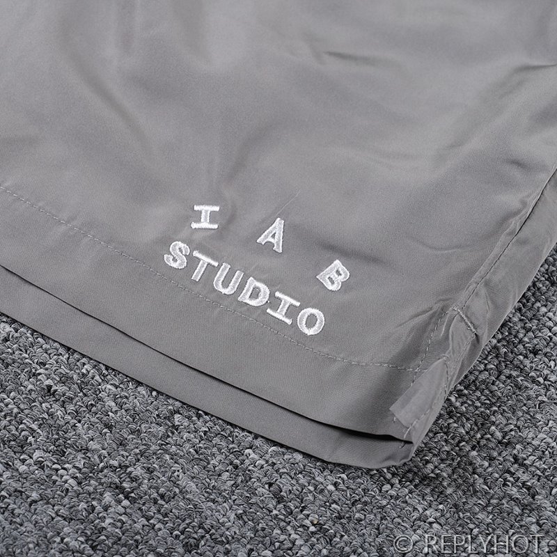 IAB 스튜디오 우븐 쇼츠 반바지 / 그레이