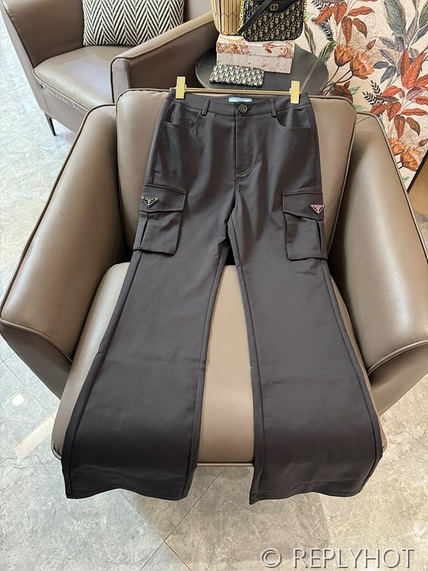 프라다 트라이앵글 로고 슬리밍 부츠컷 팬츠 2color