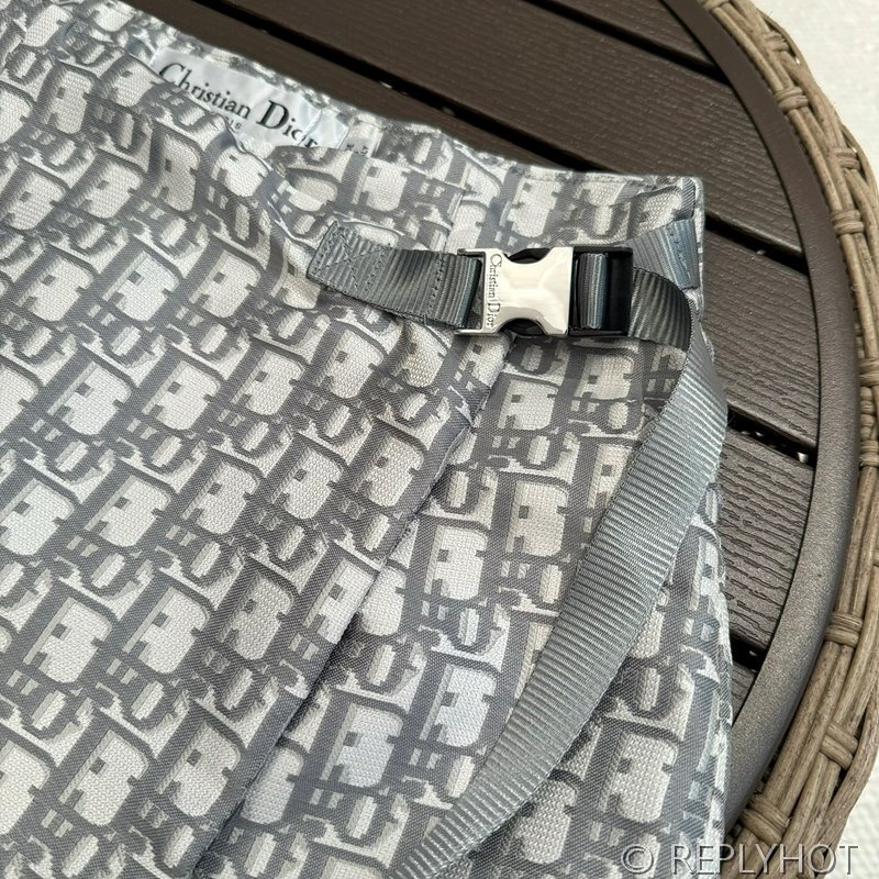 디올오블리크 숏팬츠