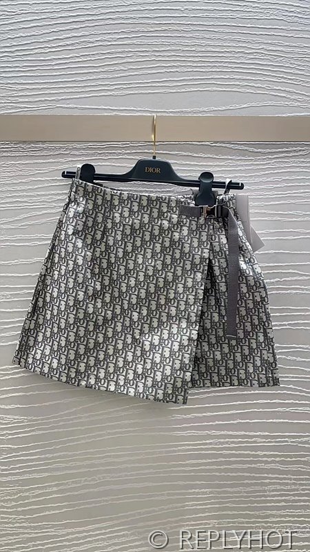 디올오블리크 숏팬츠