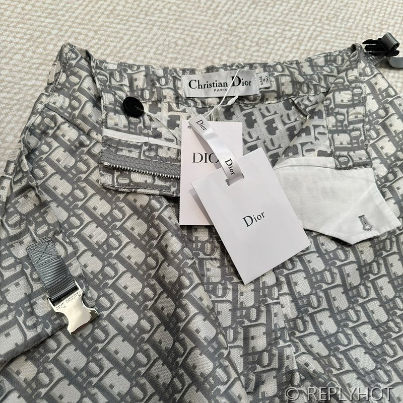 디올오블리크 숏팬츠