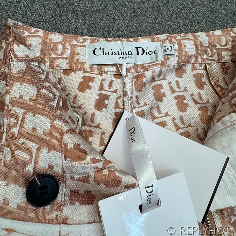 디올 오블리크 숏팬츠