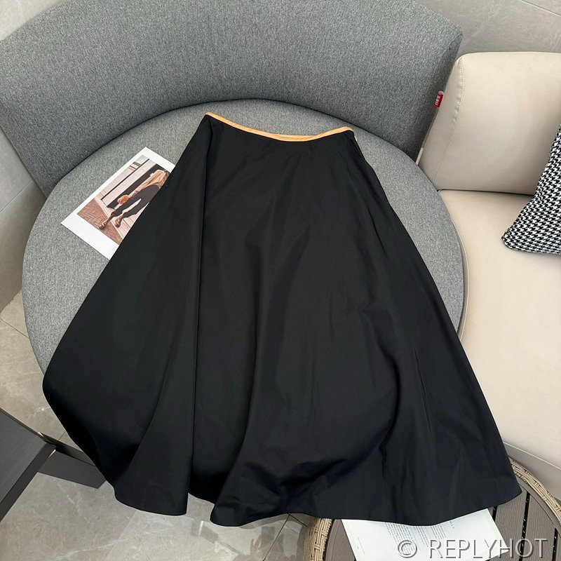 프라다 가죽 트리밍 나일론 우산 스커트